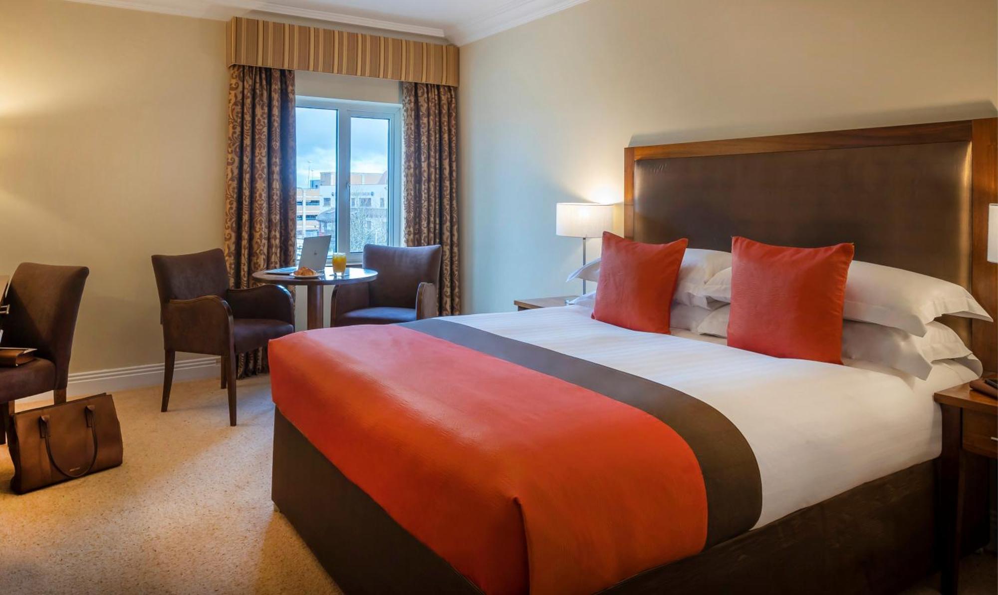 Temple Gate Hotel Ennis Eksteriør bilde