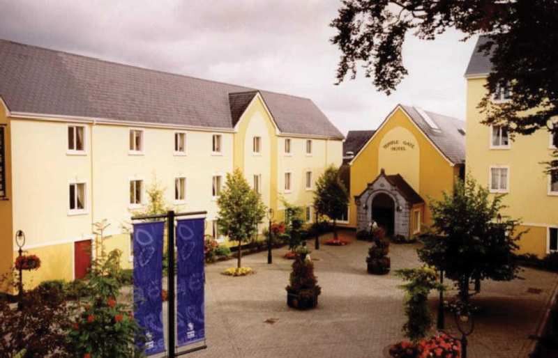 Temple Gate Hotel Ennis Eksteriør bilde