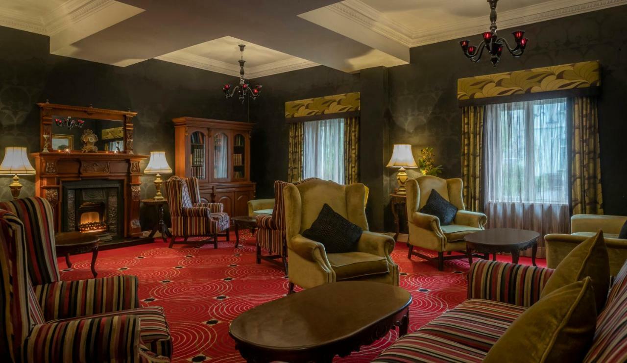 Temple Gate Hotel Ennis Eksteriør bilde